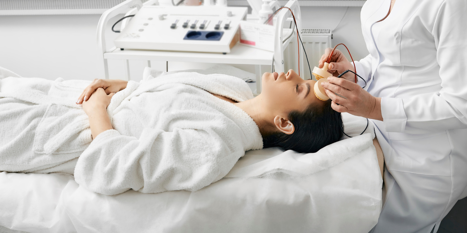 Retrouver un sommeil profond grâce aux microcourants